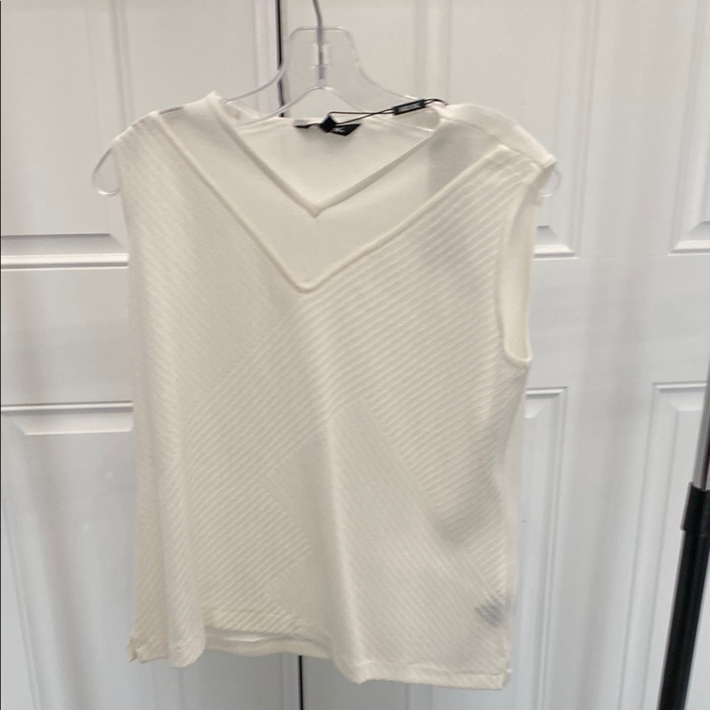 Misook Cream Sleeveless Sailor Collar Blouse